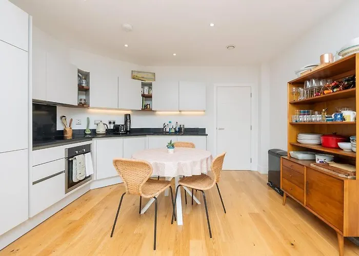 Διαμέρισμα Cosy 2 Bed Flat In On River Avon Μπρίστολ